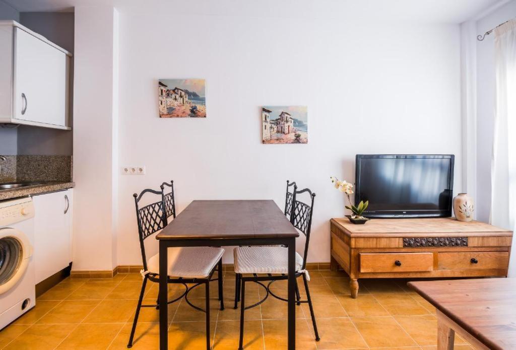 Apartamentos Mirablau Aguadulce  Exterior photo